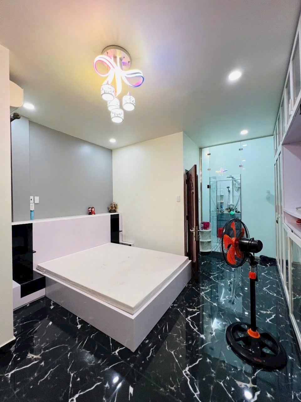 **BÁN GẤP GẤP Nhà Mặt Tiền KD Ngay Chợ Thiếc(4X23m)Trệt+3Lầu,Sổ Vuông A4 Xíu 19Tỷ - Ảnh 3