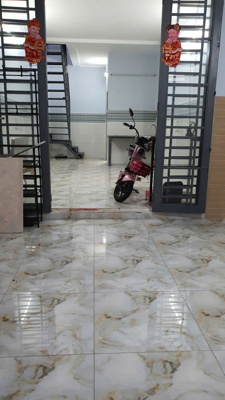 Nhà sạch đẹp! 4x15m, trệt lầu 2pn 2wc, ngay Trường Quới Xuân, giáp Gò Vấp 5p - Ảnh chính