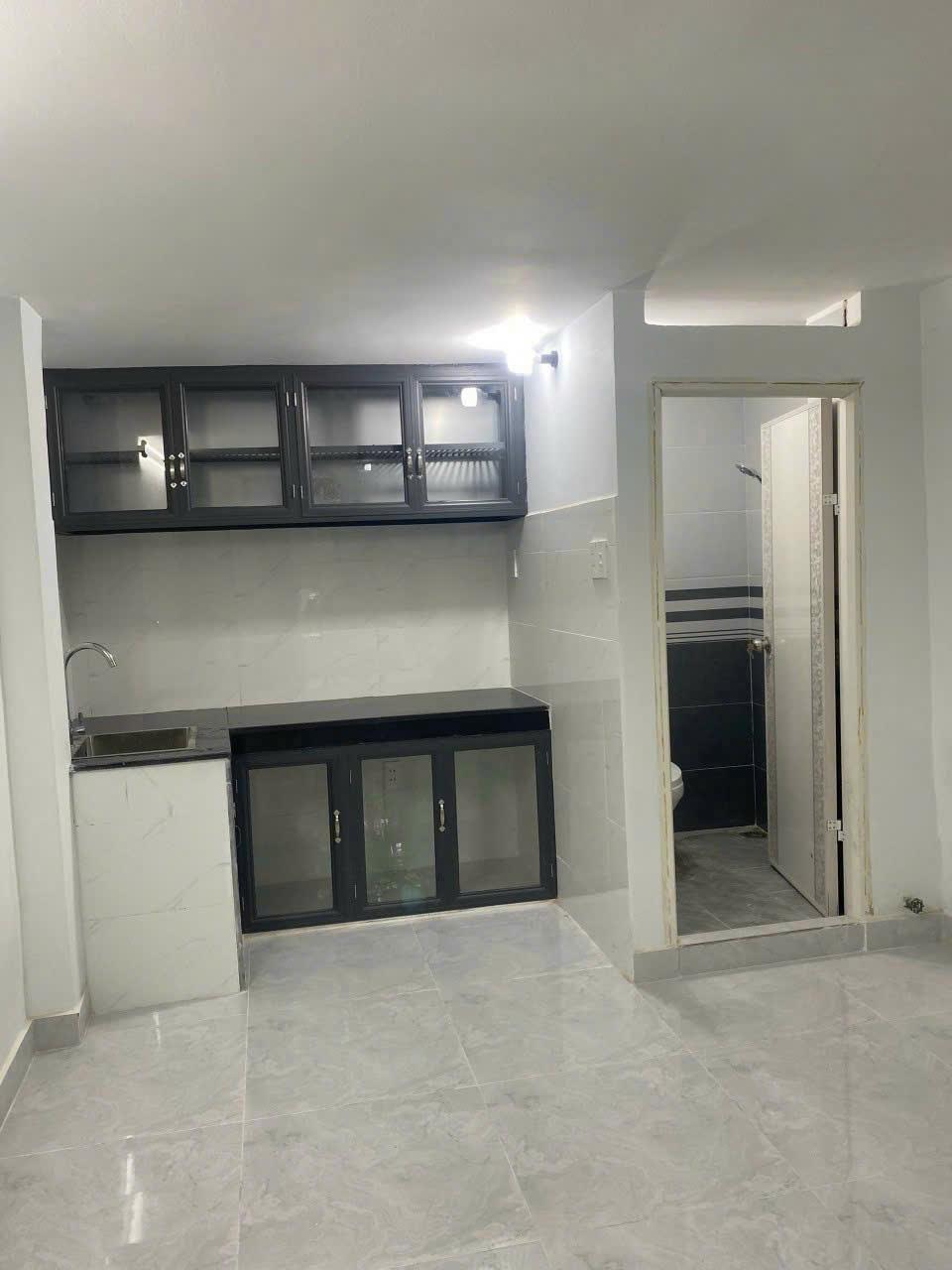 ** Chỉ 5.99Tỷ-Gấp Bán, Nhà Lê Hồng Phong-Trần Hưng Đạo Q5-3Tầng 37m2 Giao nhà Ngay - Ảnh 3