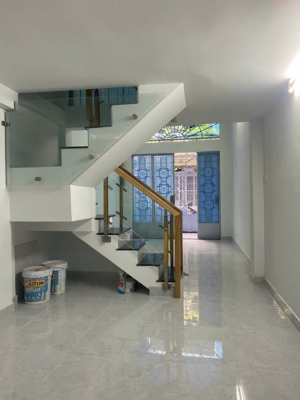 ** Chỉ 5.99Tỷ-Gấp Bán, Nhà Lê Hồng Phong-Trần Hưng Đạo Q5-3Tầng 37m2 Giao nhà Ngay - Ảnh 4