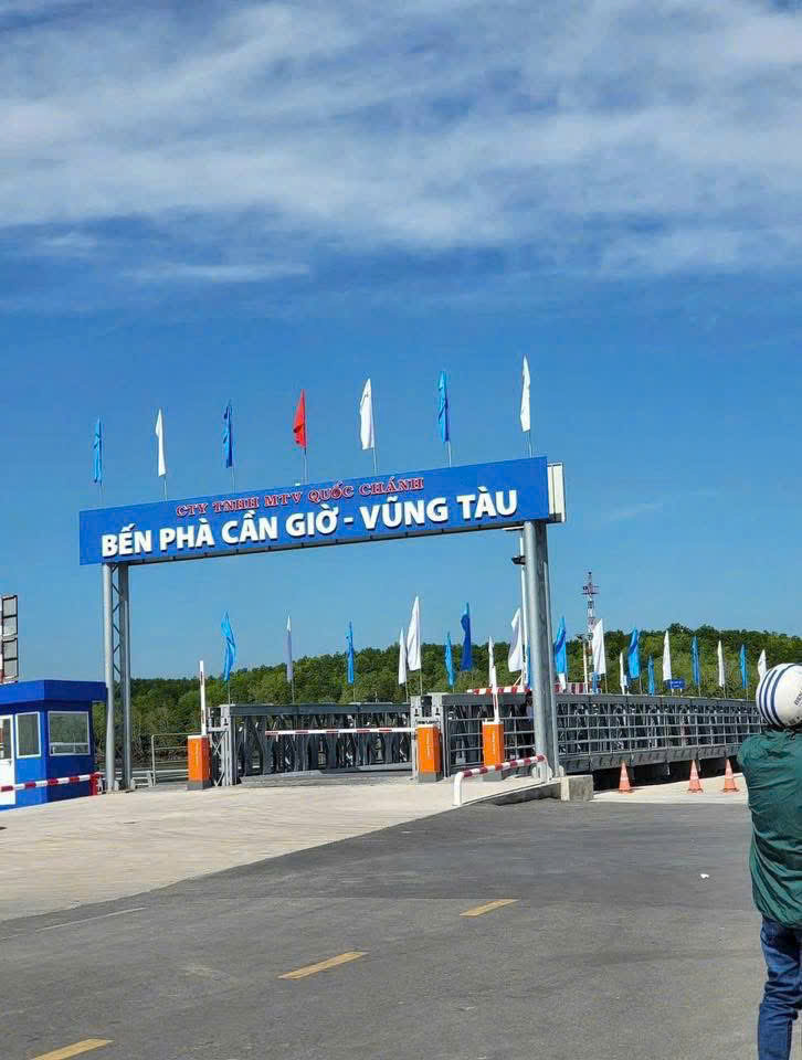 Bán lô đất nền mặt tiền đường Tắc Xuất ngay bến phà biển CG - VT ngay vị trí VIP - Ảnh 1