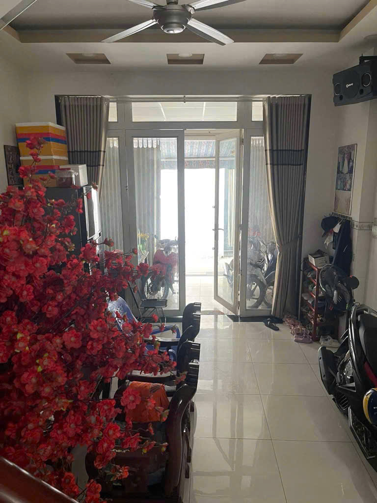 Nhà  bán ĐẸP, hẻm xe hơi, ở ngay, cho thuê liền, trung tâm quận Tân Bình,  chợ Phạm Văn Hai, Lê Văn - Ảnh 2