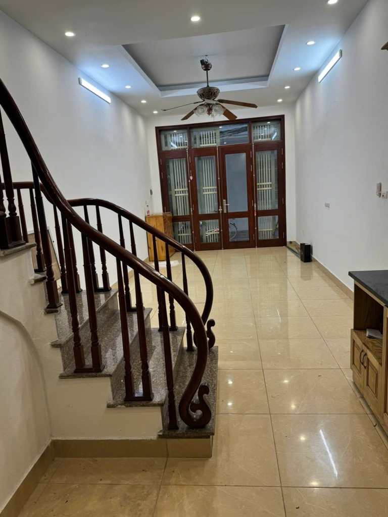 Siêu phẩm Láng, Đống Đa, 40m2, 4 tầng, Mt 3.6m, chỉ 12.2 tỷ - Ảnh chính
