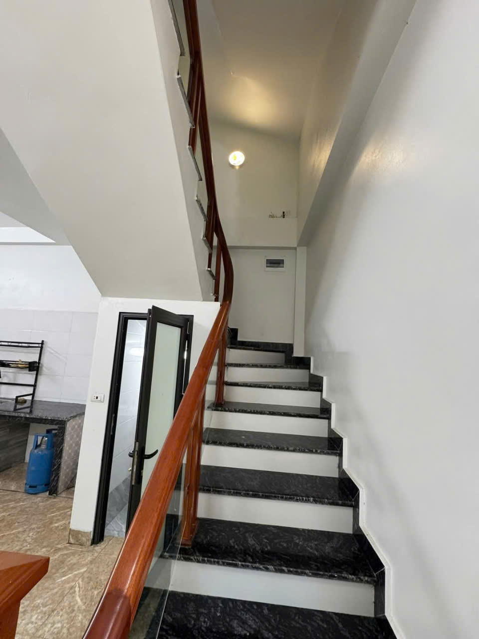 SẴN NHÀ VỀ Ở TẠI XÓM BÃI UY NỖ ĐÔNG ANH DT50M - Ảnh 2