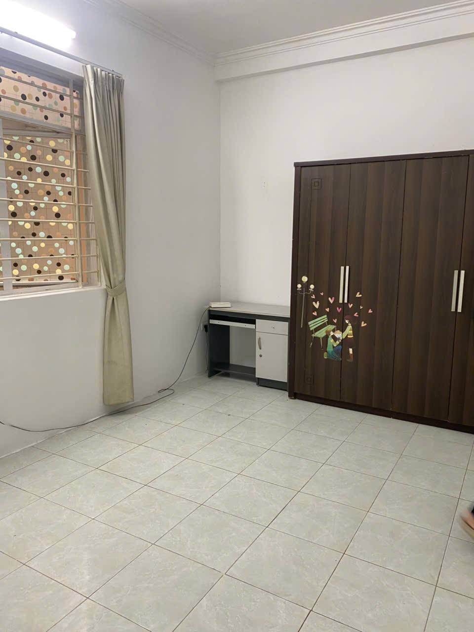 Cho thuê nhà riêng ngõ Bạch Mai, quận Hai Bà Trưng 40m x 3T giá 11.5 triệu, 3 ngủ, 2vs - Ảnh 2
