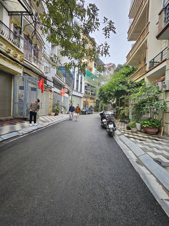 BÁN NHÀ LẠC LONG QUÂN, TÂY HỒ. 55M2 6 TẦNG MT 4M GIÁ 21 TỶ- PHÂN LÔ - Ô TÔ TRÁNH - VỈA HÈ -THANG - Ảnh chính