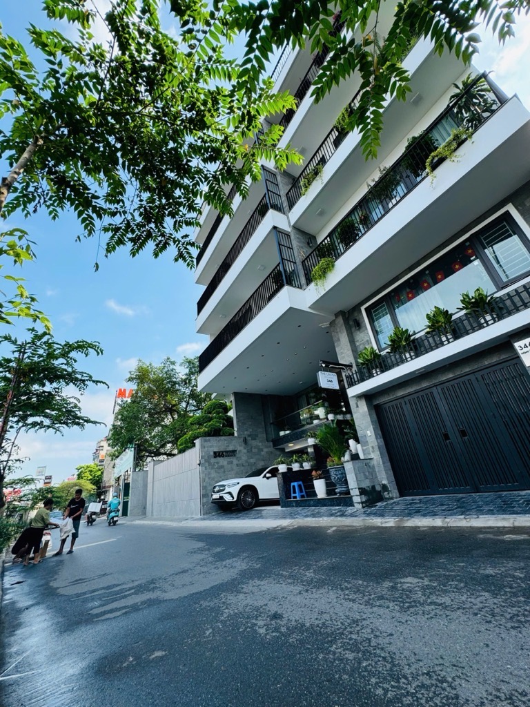 BÁN NHÀ NGUYỄN HOÀNG TÔN, TÂY HỒ. 83M2 6 TẦNG MT 5M GIÁ 29,7 TỶ- OTO TRÁNH- 1 NHÀ RA PHỐ- KINH - Ảnh 1