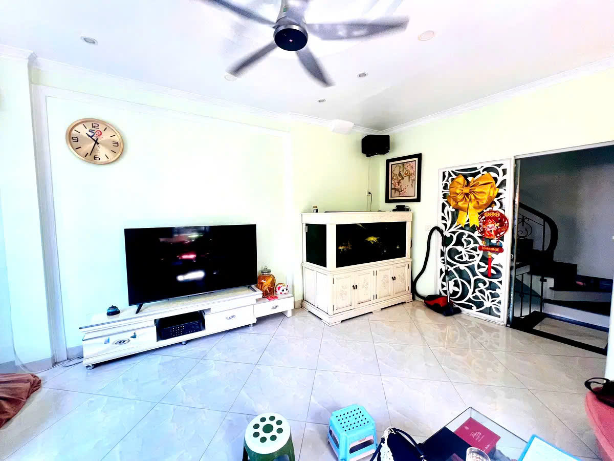 BÁN NHÀ HOÀNG VĂN THÁI, THANH XUÂN. 105M2 3 TẦNG  MT 6M GIÁ 22 -TỶ- NGÕ THÔNG - NỞ HẬU ÔTÔ - KINH - Ảnh 2