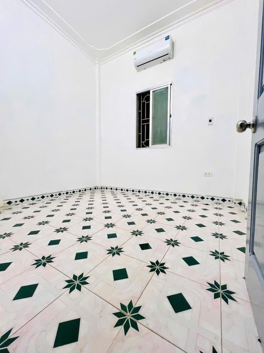 NHÀ KHƯƠNG TRUNG GẦN ÔTÔ 28M X 4 TẦNG  GIÁ NHỈNH 5 TỶ - NHÀ XÂY CHẮC CHẮN Ở LUÔN - Ảnh chính
