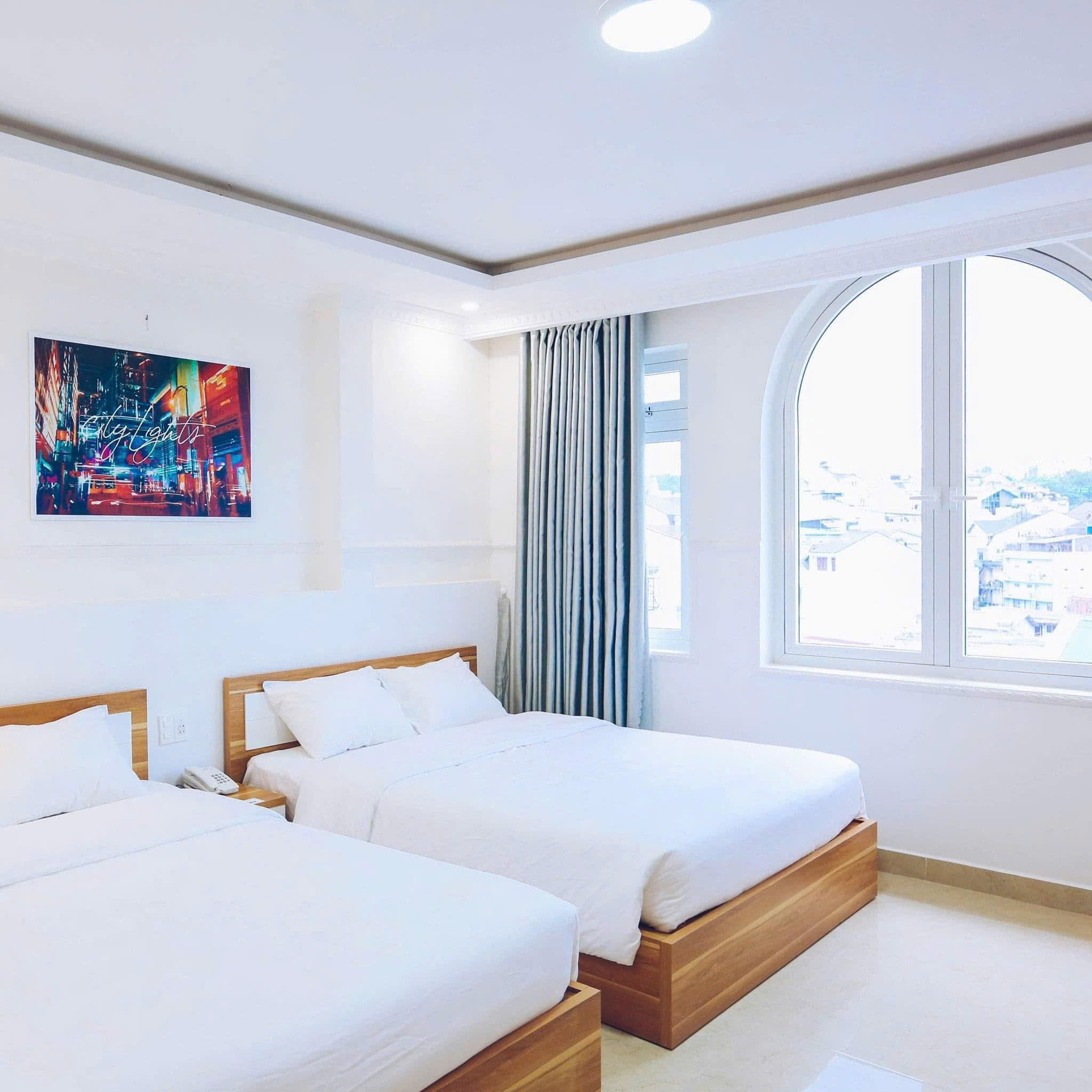Khách sạn cho thuê Nguyễn Công Trứ, Phường 8, Đà Lạt - Ảnh 1