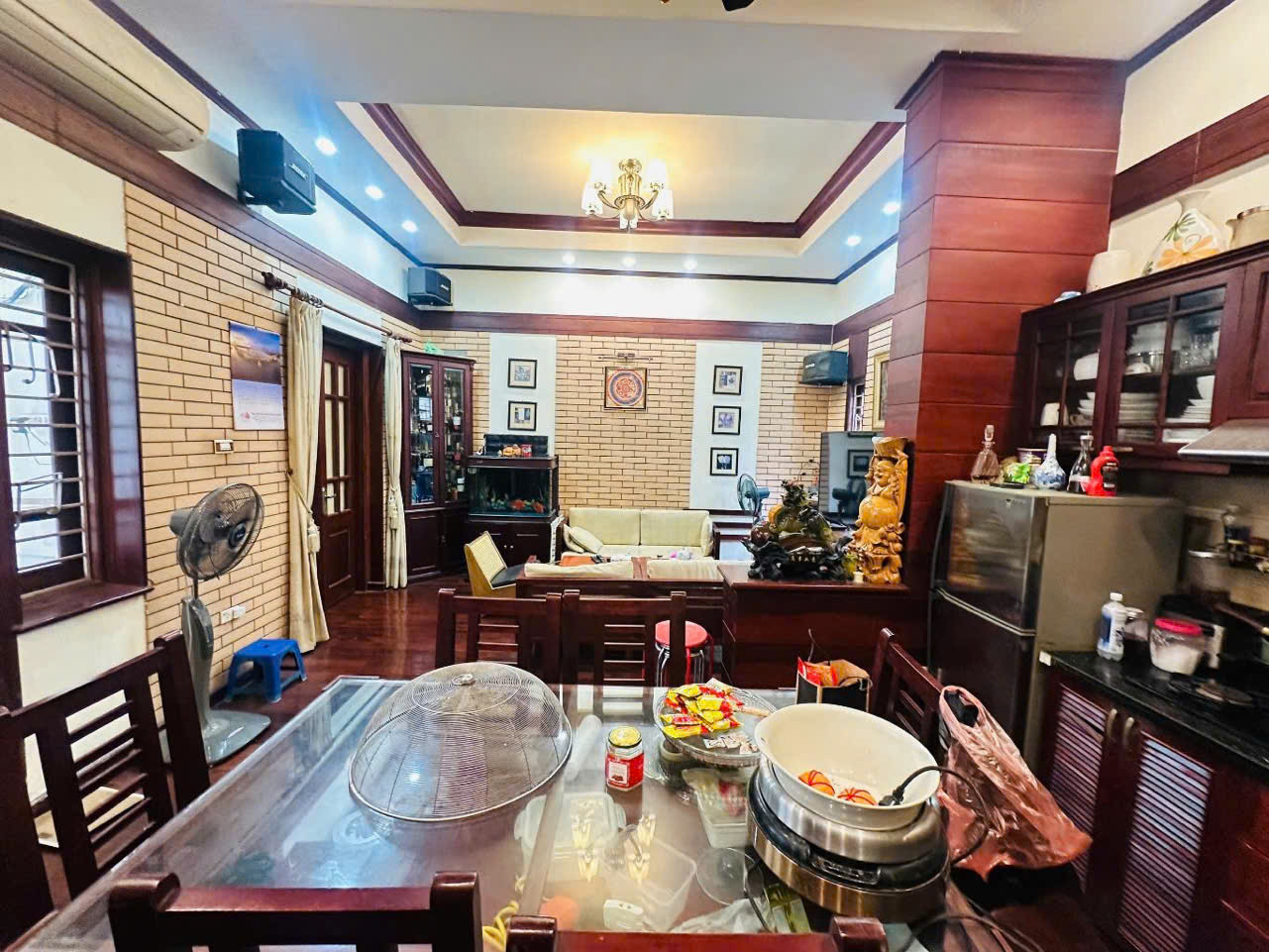 NGUYỄN TRÃI TRUNG TÂM QUẬN 72M CHỈ 11 TỶ, MẶT TIỀN QUYỀN LỰC - NGÕ ĐẸP - GẦN PHỐ - GẦN Ô TÔ - TIỆN - Ảnh 2