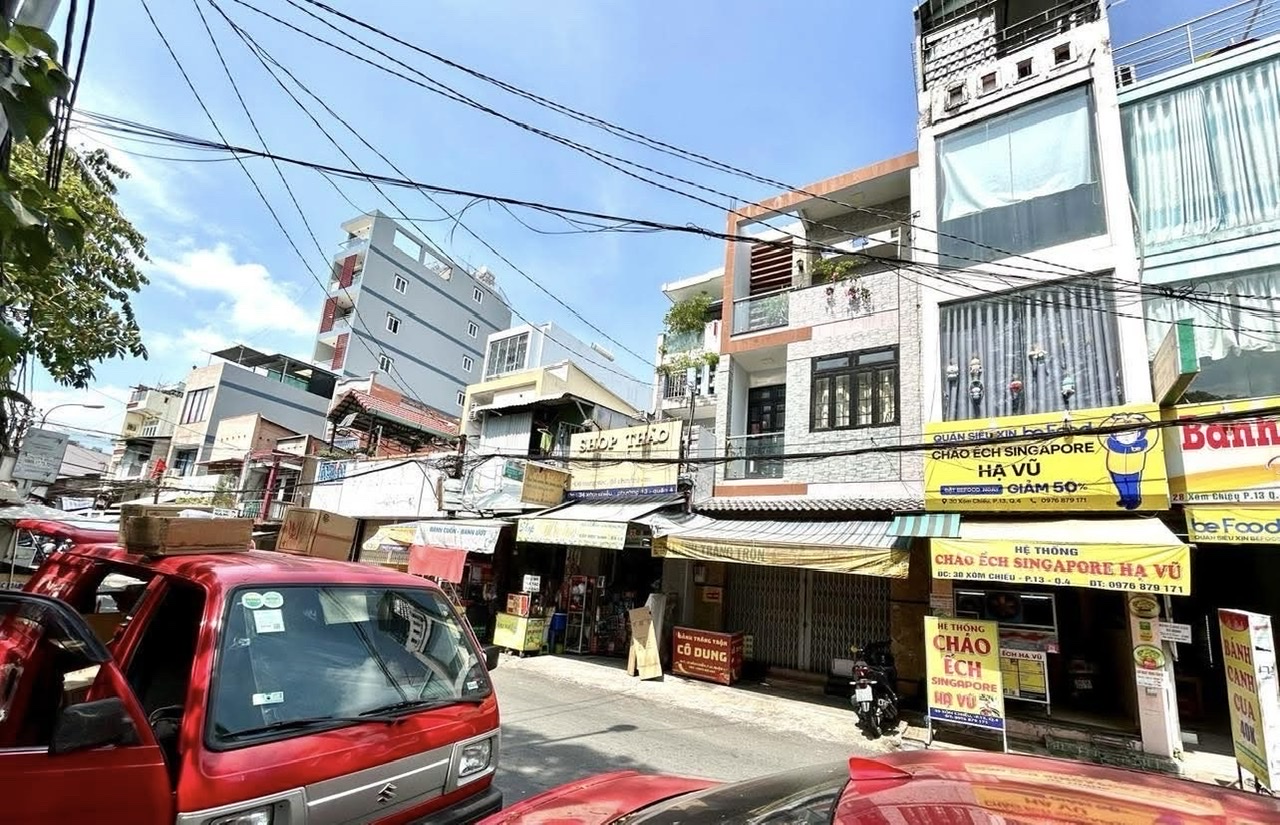 BÁN NHÀ MẶT TIỀN XÓM CHIẾU- XE HƠI TỚI CỬA- KHU VÍP ĐỂ KINH DOANH- GIAO THƯƠNG VỚI NGUYỄN TẤT - Ảnh 3