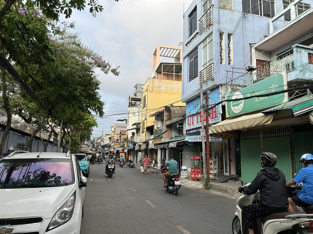 BÁN NHÀ MẶT TIỀN XÓM CHIẾU- XE HƠI TỚI CỬA- KHU VÍP ĐỂ KINH DOANH- GIAO THƯƠNG VỚI NGUYỄN TẤT - Ảnh 1