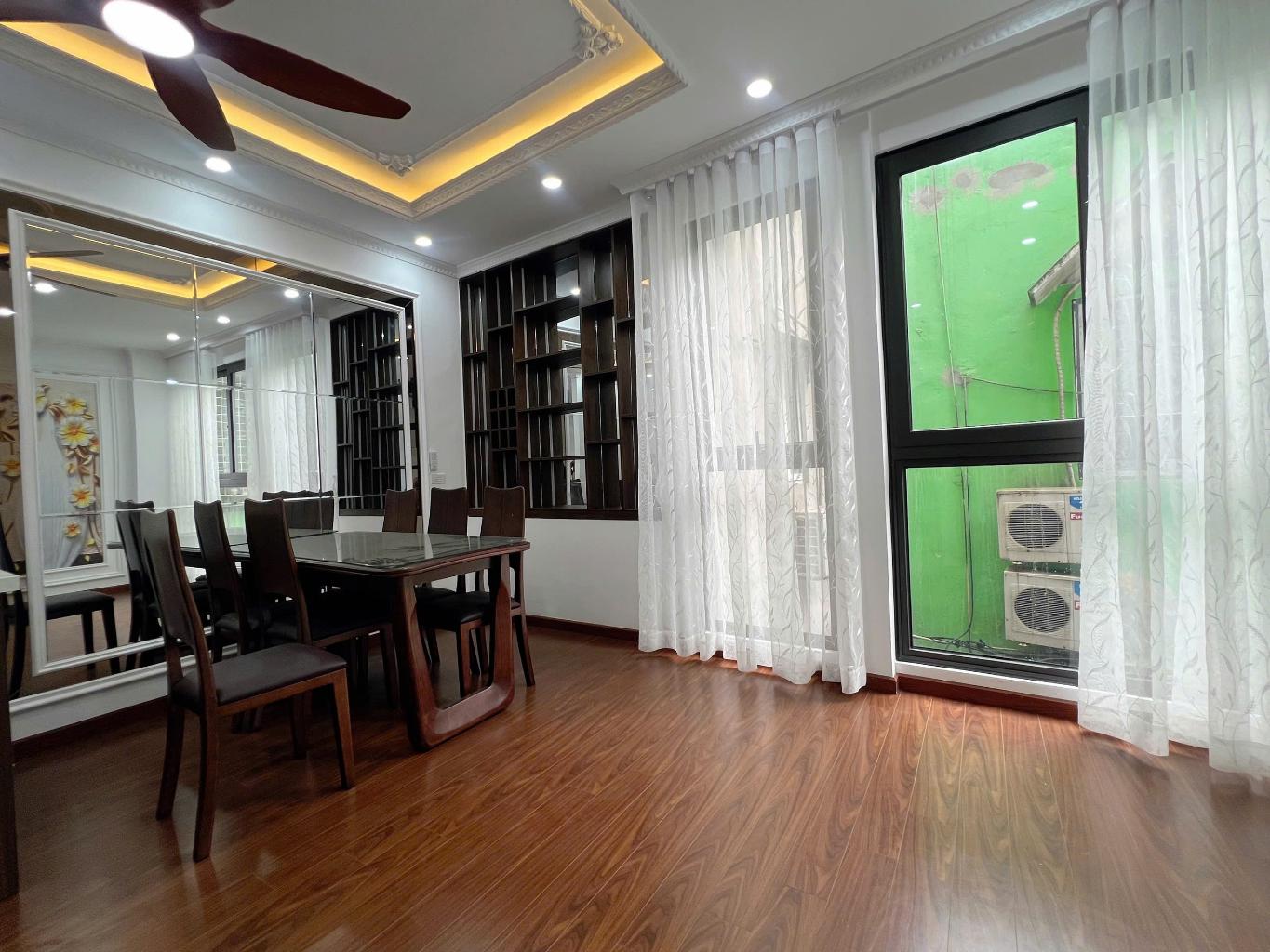 TRUNG TÂM CẦU GIẤY - CÁCH Ô TÔ 10M - SÁT HỒ MÁT RƯỢU - ĐẸP MỚI NGẤT NGÂY CON GÀ TA - NỞ HẬU - Ảnh 2
