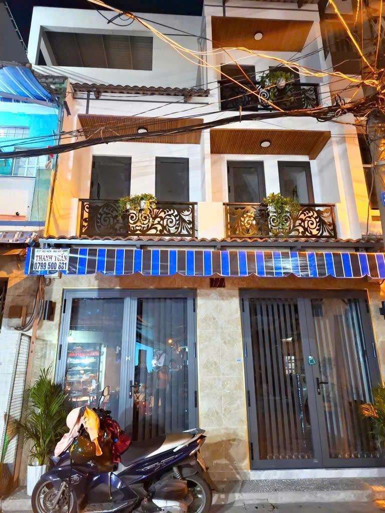 BÁN NHÀ GẦN KÊNH TÂN HOÁ, TÂN PHÚ, HẺM XE HƠI QUAY ĐẦU, NHỈNH 4 TỶ - Ảnh 2