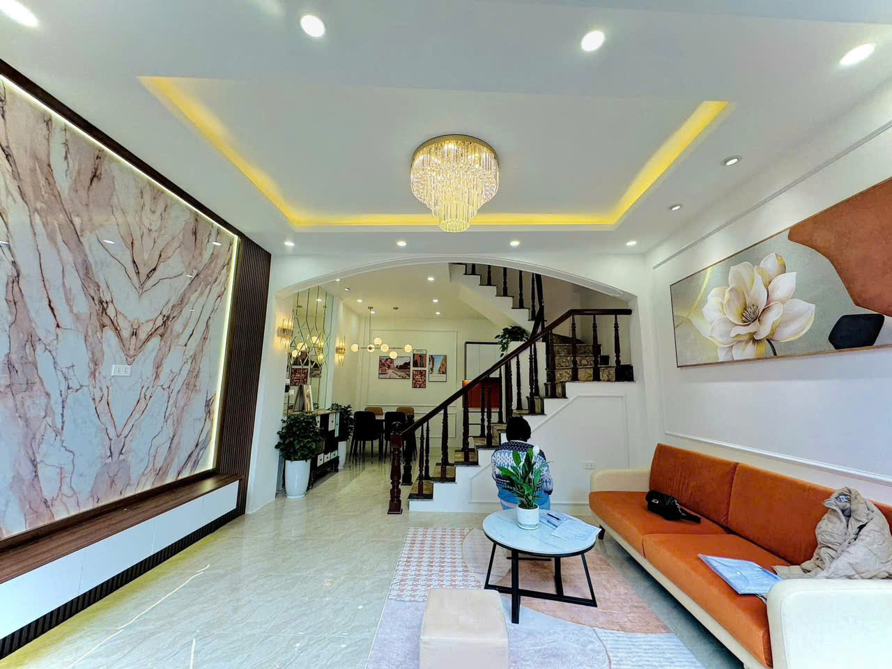 Bán nhà riêng đường Trương Định quận Hoàng Mai 35m x 4T giá 6.8 tỷ, nhà đẹp, đủ đồ - Ảnh chính