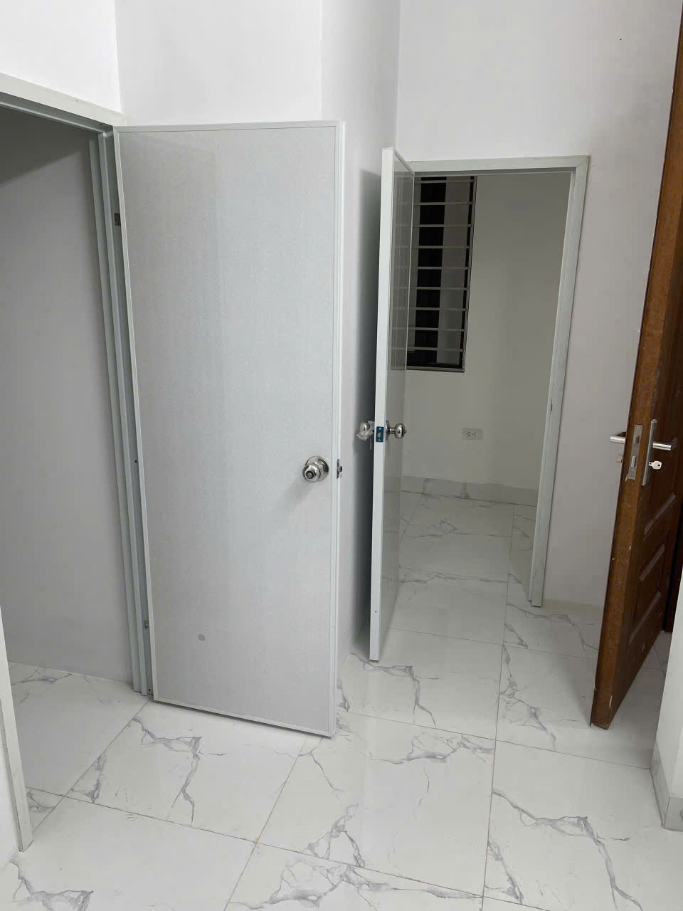 Nhượng phòng : Do chuyển cv về quê nên bọn mình muốn nhượng phòng Đình Thôn, Mỹ Đình 2, Nam Từ - Ảnh chính