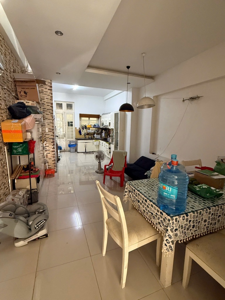 Bán nhà Đẹp ngay bến xe quận 8, giáp Tạ Quang Bửu, 4x22 phân lô chỉ 9 tỷ - Ảnh 1