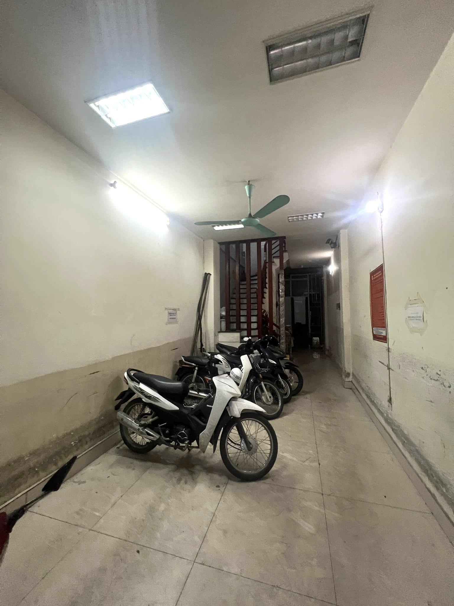 BÁN NHÀ PHÂN LÔ HOÀNG VĂN THÁI, NGÕ THÔNG, Ô TÔ ĐỖ CỬA GIÁ 17,9 TỶ - Ảnh 1