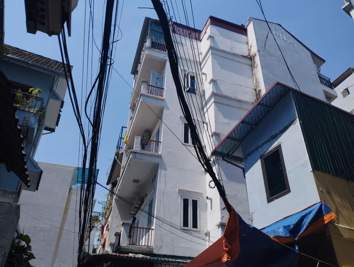 BÁN NHÀ PHÂN LÔ HOÀNG VĂN THÁI, NGÕ THÔNG, Ô TÔ ĐỖ CỬA GIÁ 17,9 TỶ - Ảnh chính