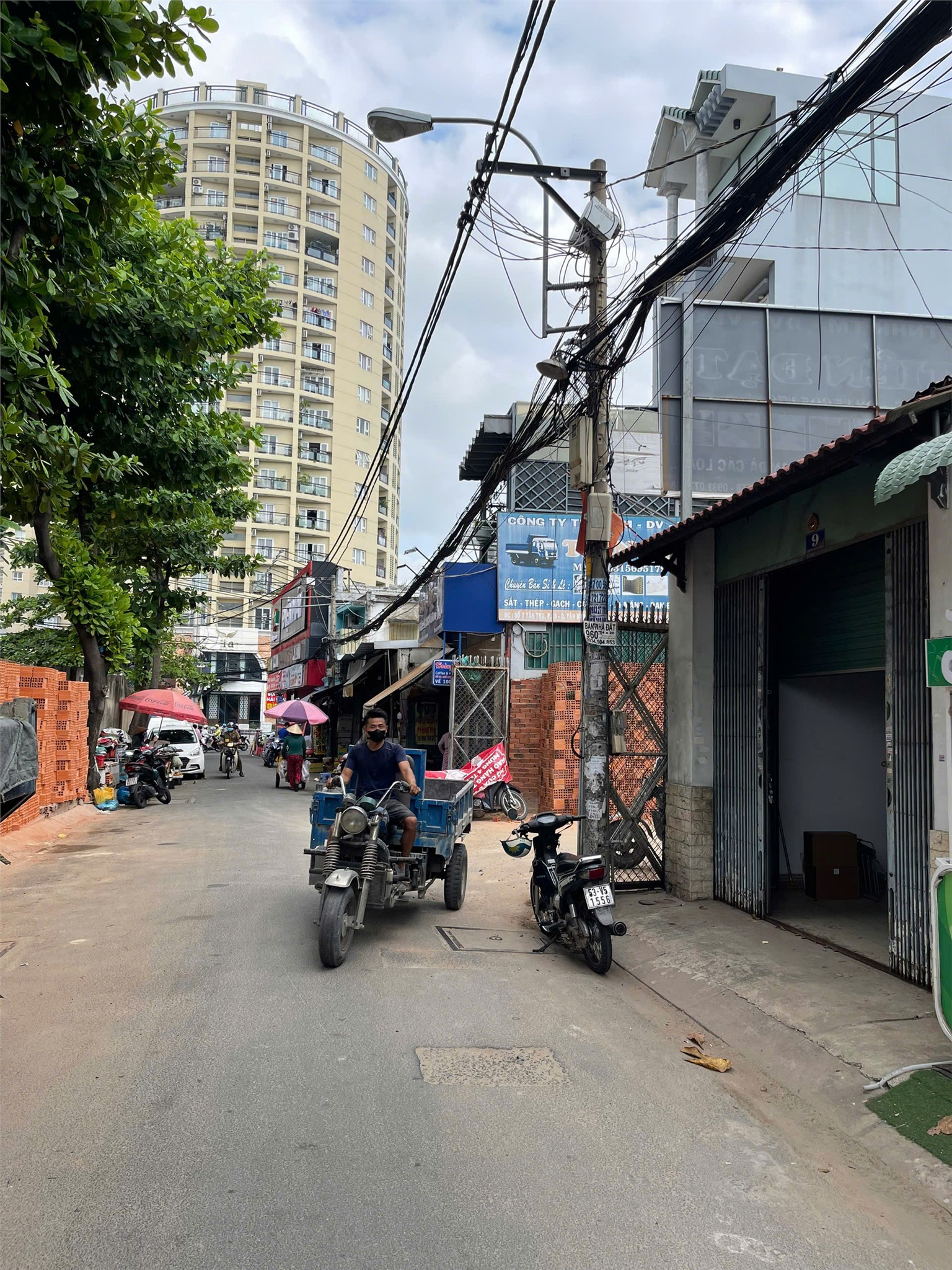 HOT !!! NHÀ Chính Chủ - Giá Tốt - Cần Bán Nhà Mặt Tiền Chợ  Phường 15, Quận Tân Bình, HCM - Ảnh 1