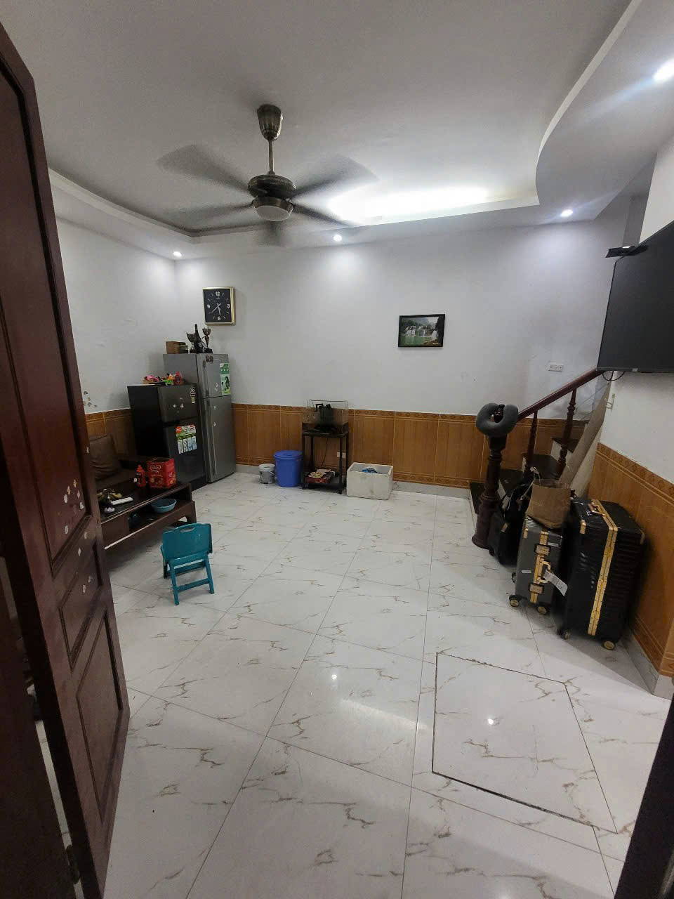 Chính chủ bán gấp nhà mặt tiền rộng, ngõ thông 97 Quan Nhân;  DT: 35 m2, 4 tầng.   6,9tỷ. - Ảnh chính