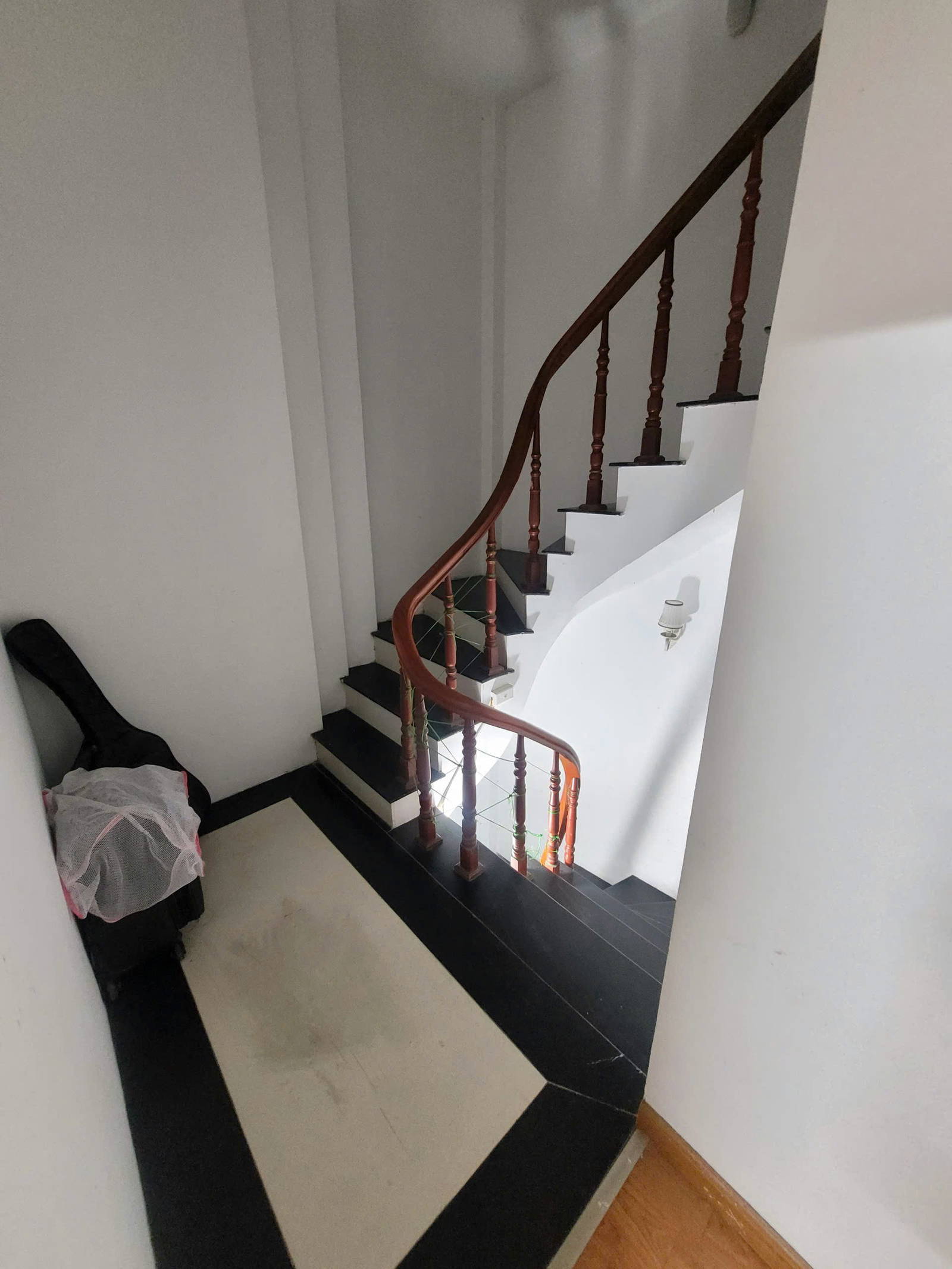 Chính chủ bán gấp nhà mặt tiền rộng, ngõ thông 97 Quan Nhân;  DT: 35 m2, 4 tầng.   6,9tỷ. - Ảnh 3