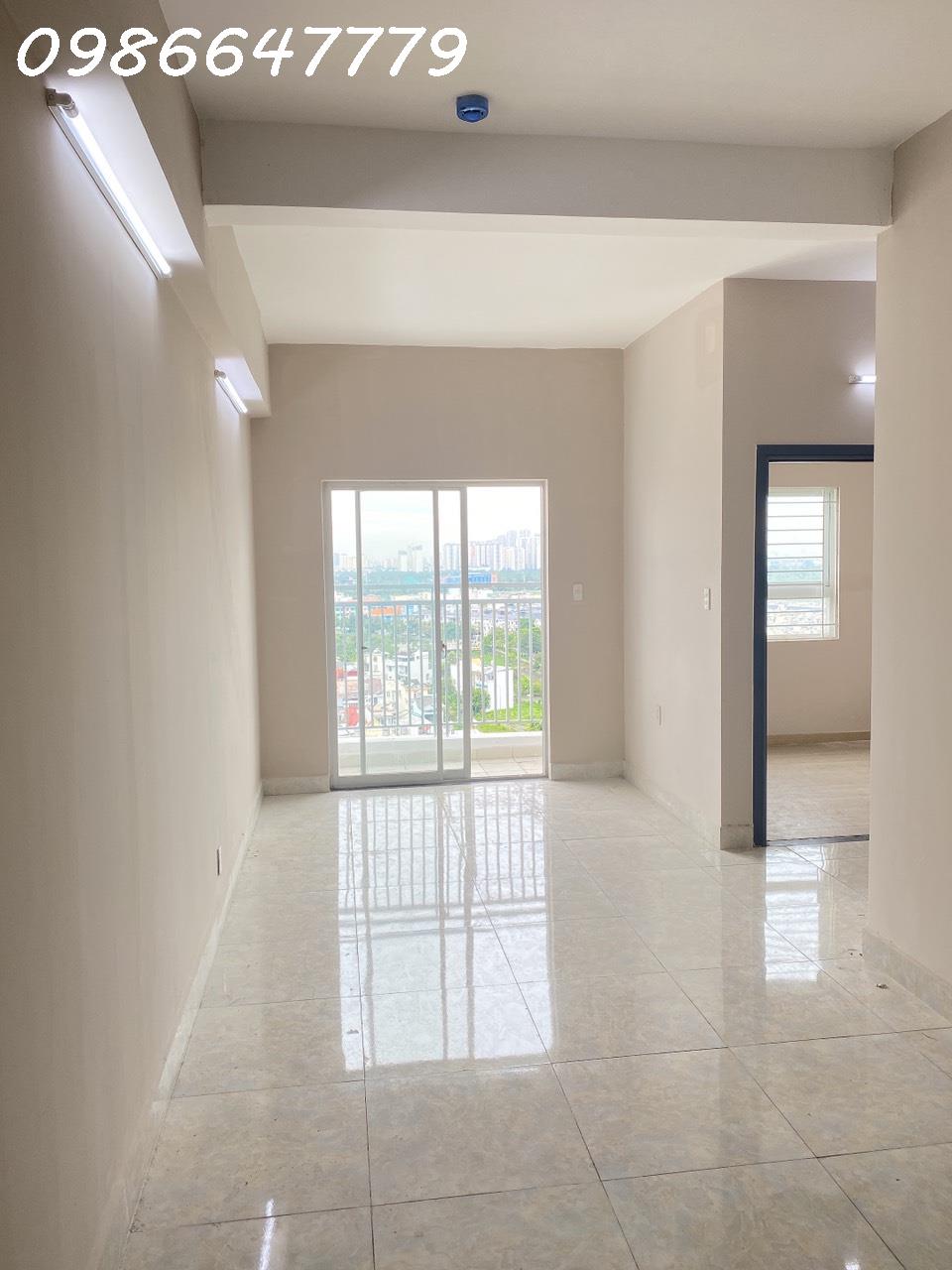 Bán C/c Blue Sky Tower, ( HQC Bình Trưng Đông) Quận 2 giá 2,05 tỷ, 60m2, 2PN, 2WC, nội thất cơ bản - Ảnh 1