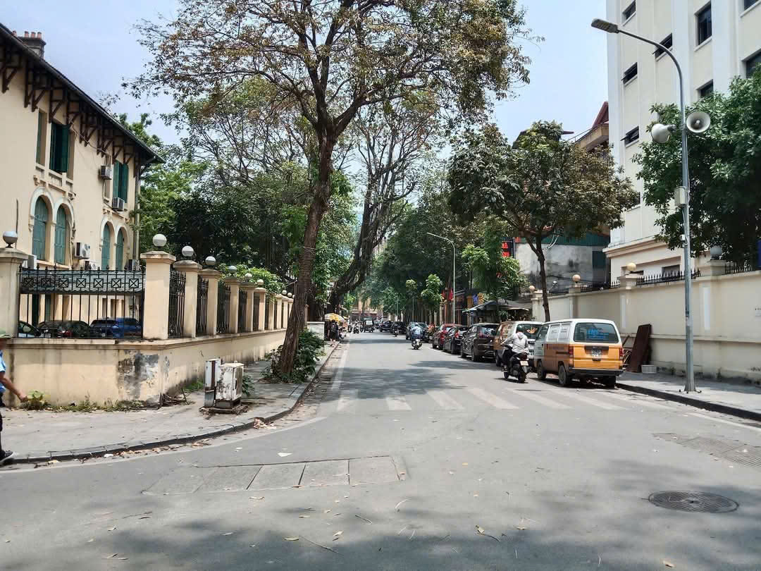 Bán nhà 2T S35m P.Đặng Thái Thân Hoàn Kiếm, TC nhỉnh 8.5 tỷ, MT4m - Ảnh chính