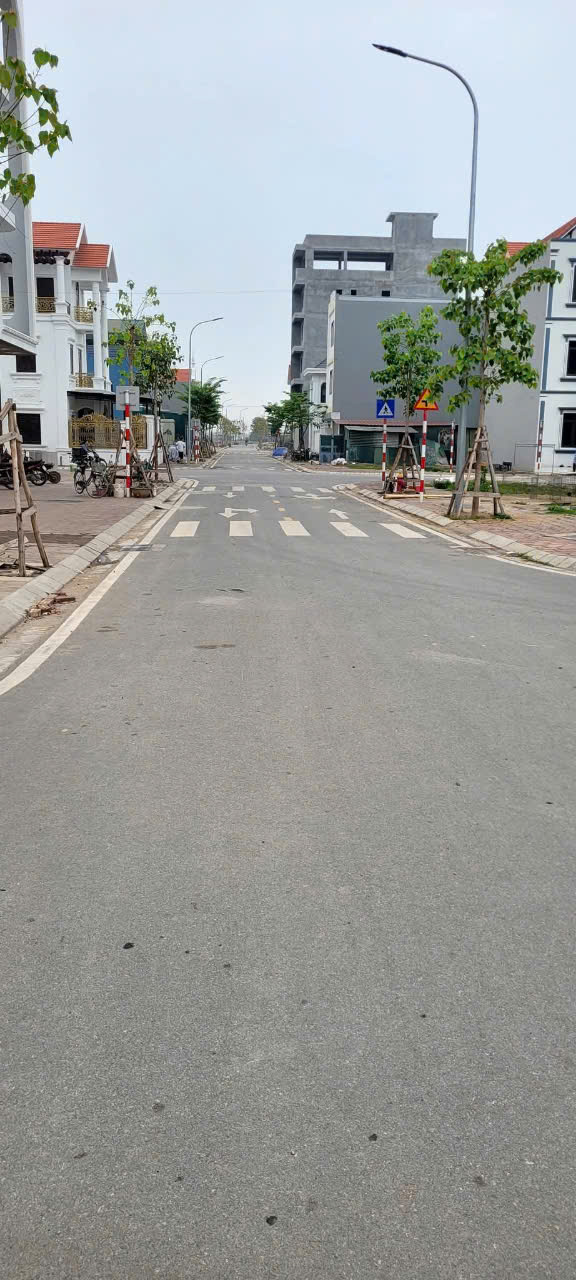 Nhà đẹp, thang máy, ô tô đỗ, Thị trấn Văn Điển, Thanh Trì 35 6 3.25 7.4 tỷ - Ảnh 3