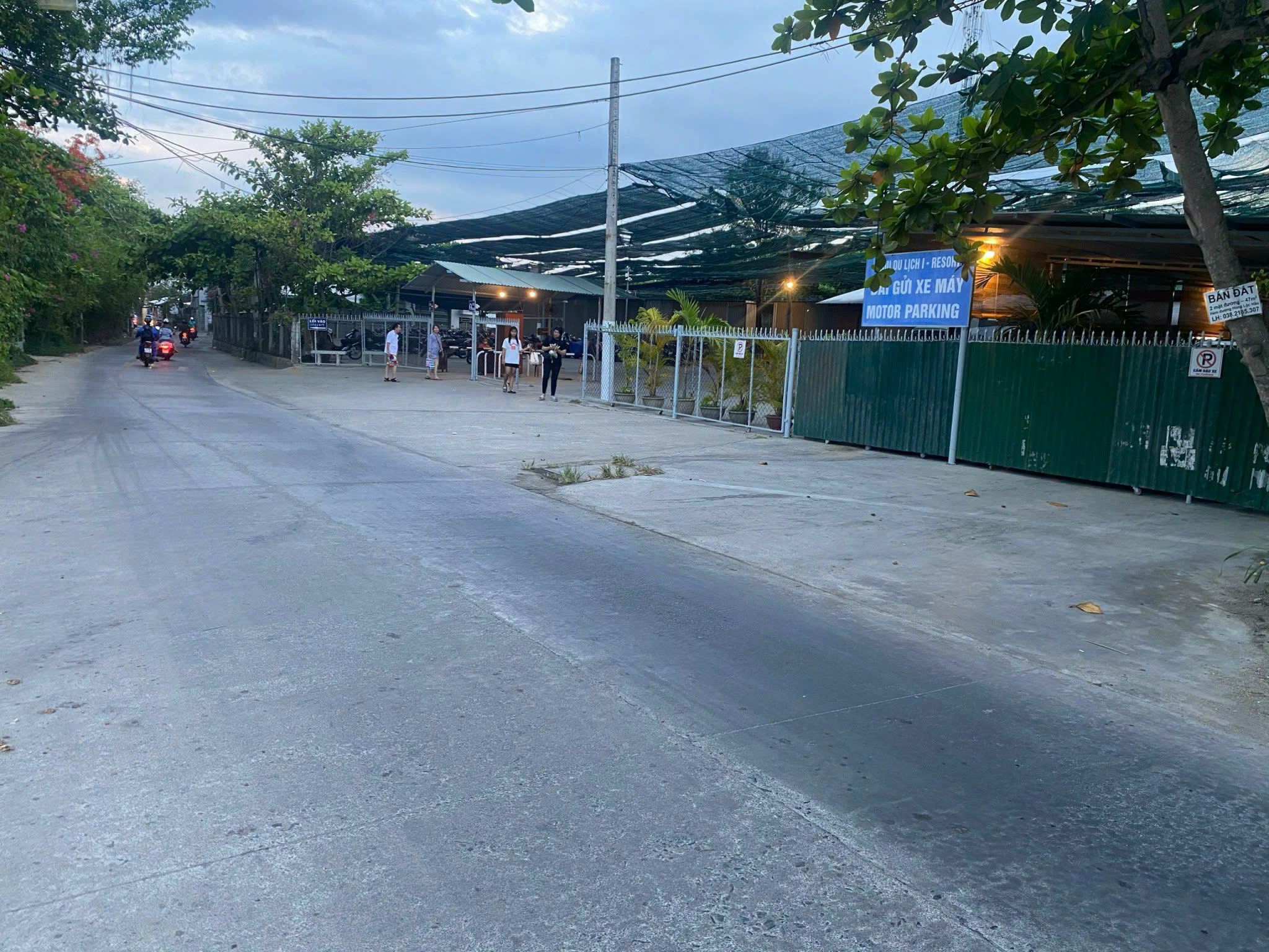 Bán đất tặng 10 phòng trọ có sẵn thu nhập tốt _ cơ hội vàng đầu tư - 3 mặt tiền hẻm dt 522m2 Vĩnh - Ảnh 1