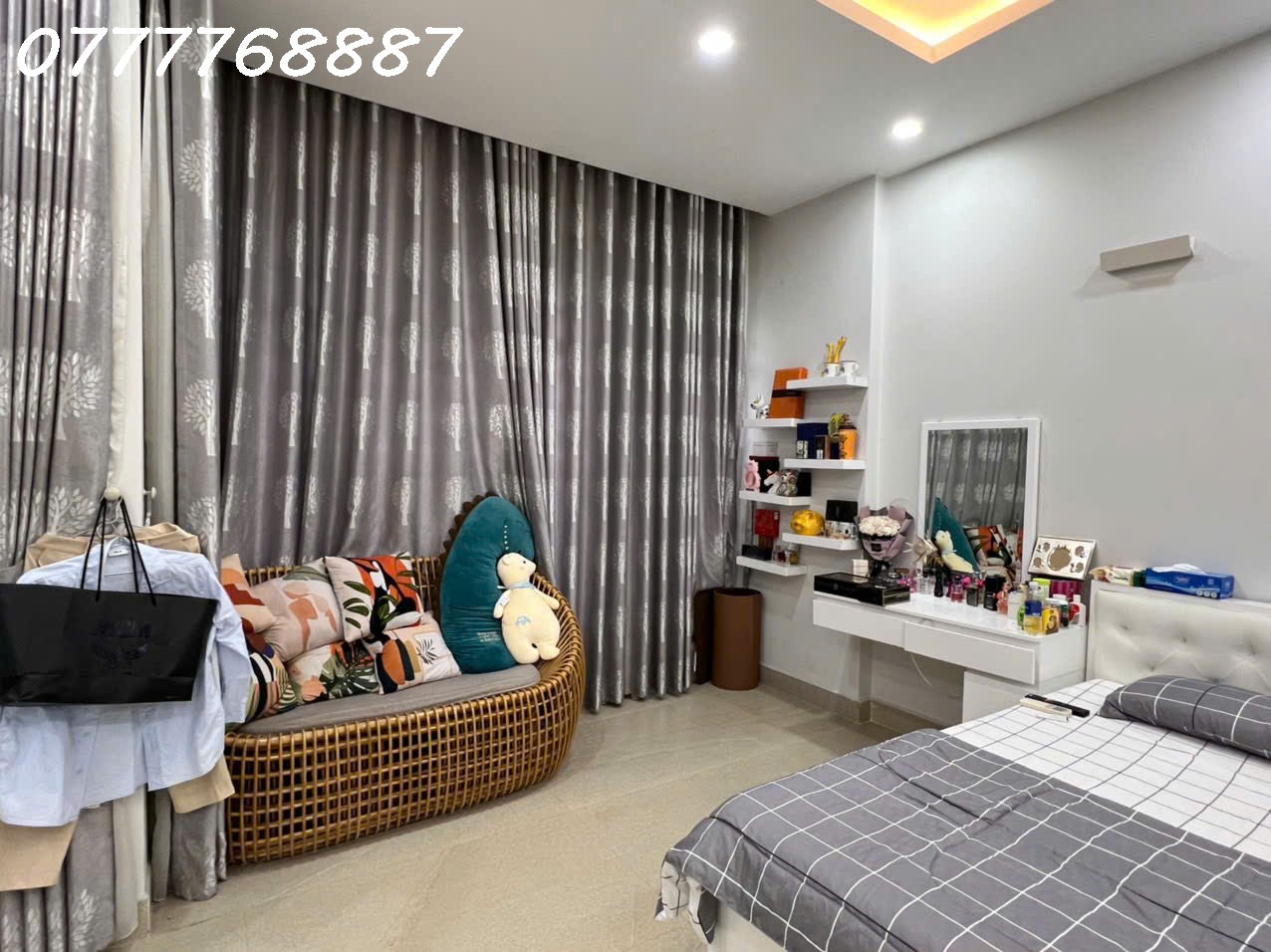 Bán nhà MT đg 25m xây đẹp gần chợ đầu mối Hóc Môn giá chỉ 43tr/m2 đất - Ảnh 3