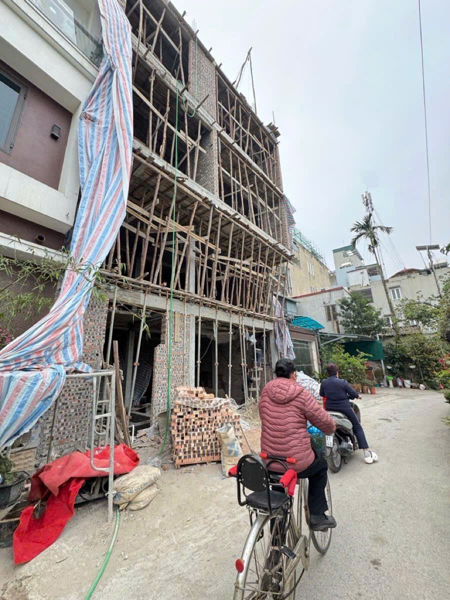 Nhà siêu đẹp Ngọc Thuỵ 50m2, 8 tầng,  mặt tiền 8.5, Gara 2 ô tô, kinh doanh, giá 21.5 tỷ - Ảnh 2