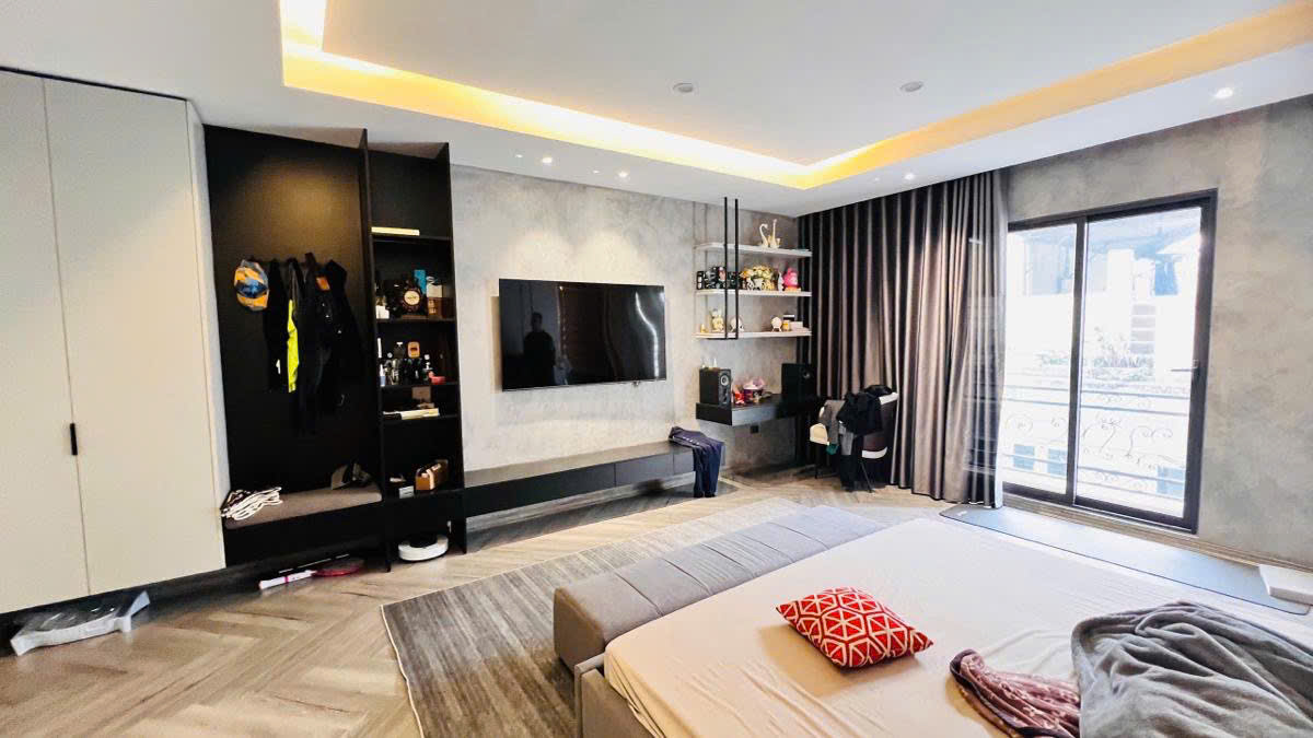 Nhà lôc góc Ngọc Thuỵ, 51/60m2, 5 tầng, MT 5m, thang máy, gara ô tô, ngõ kinh doanh, giá 13.8 tỷ - Ảnh 2