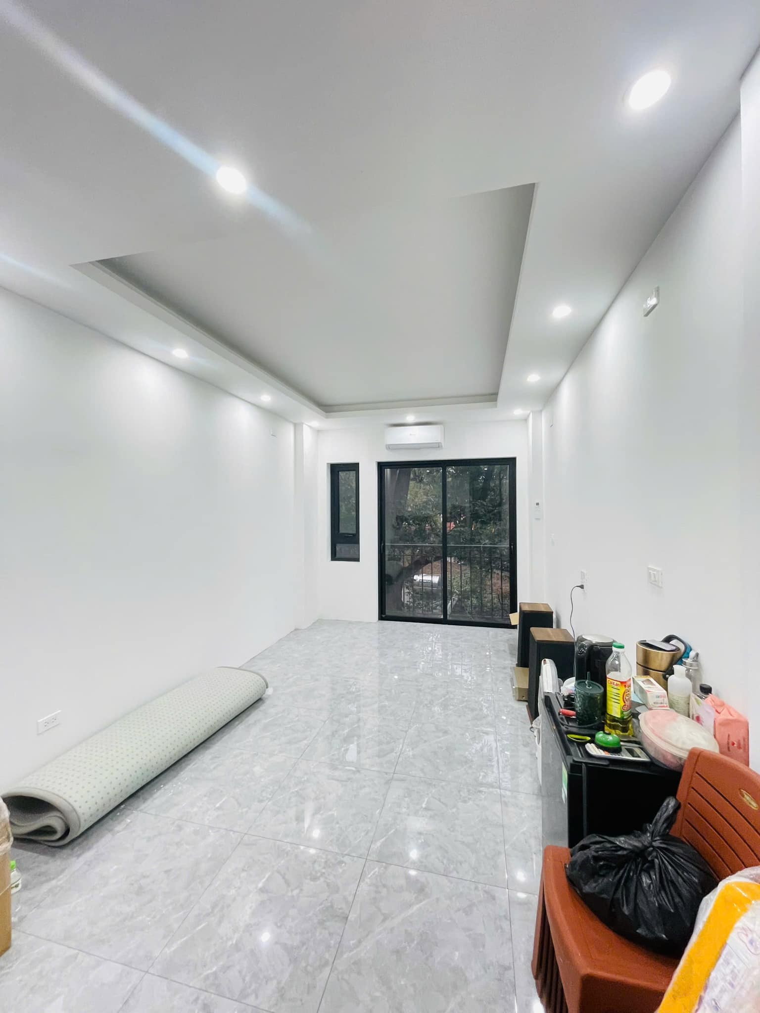 MẶT PHỐ KHƯƠNG THƯỢNG CHỈ HƠN 300 TRIỆU/M2 NHÀ 5 TẦNG - Ô TÔ ĐỖ CỬA- 10M RA PHỐ TÂY SƠN - Ảnh 2