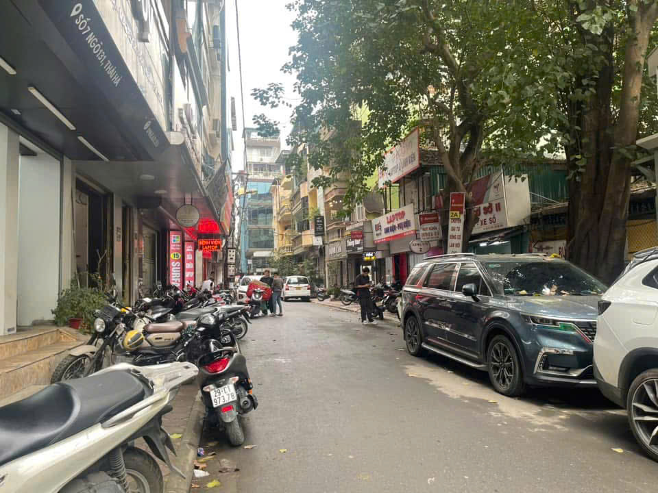 Bán nhà 3T cũ Thái Hà mặt ngõ kinh doanh Ô tô tránh - 30m ra phố - Ảnh chính