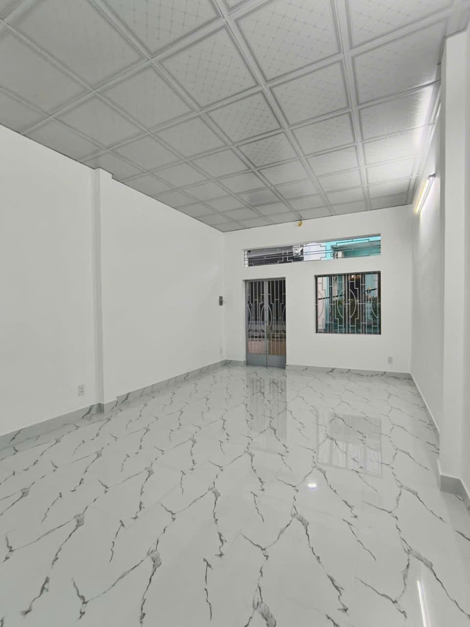 NHÀ BÁN NGUYỄN KIỆM GV - GIÁP BV 175 & 5 PHÚT RA SÂN BAY TSN - DT 55M² - 2 TẦNG HƠN 5 TỶ - Ảnh 4