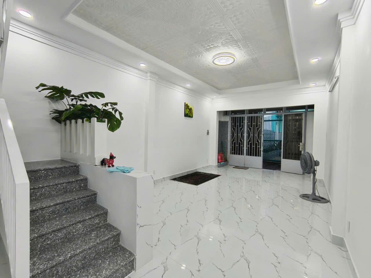NHÀ BÁN NGUYỄN KIỆM GV - GIÁP BV 175 & 5 PHÚT RA SÂN BAY TSN - DT 55M² - 2 TẦNG HƠN 5 TỶ - Ảnh 2