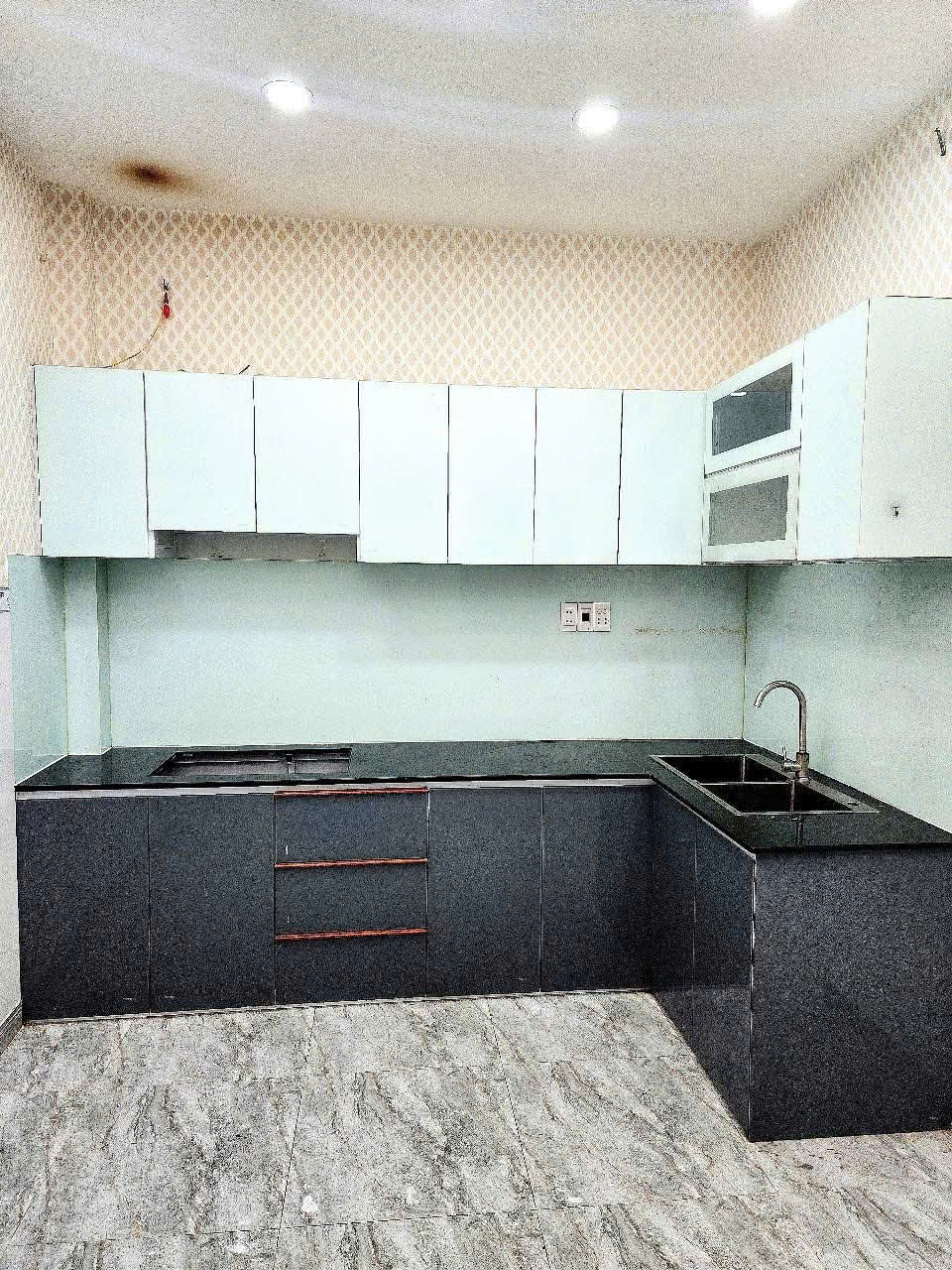Nhà góc 4 tầng hẻm 312 Âu Dương Lân P3 Q8 - Ảnh 2