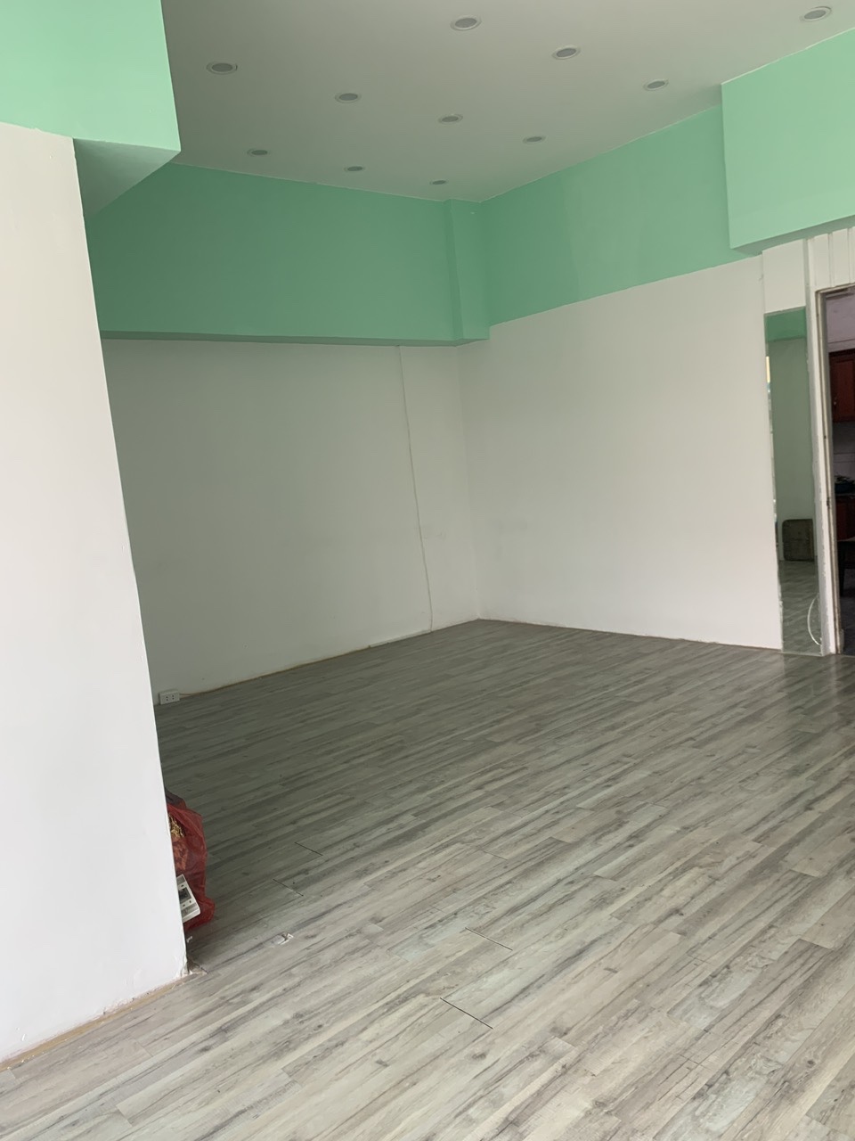 Cho thuê cửa hàng vị trí đẹp, mặt phố 33 Chùa Bộc, phố thời trang đông đúc và sầm uất nhất Hà Nội - Ảnh 4