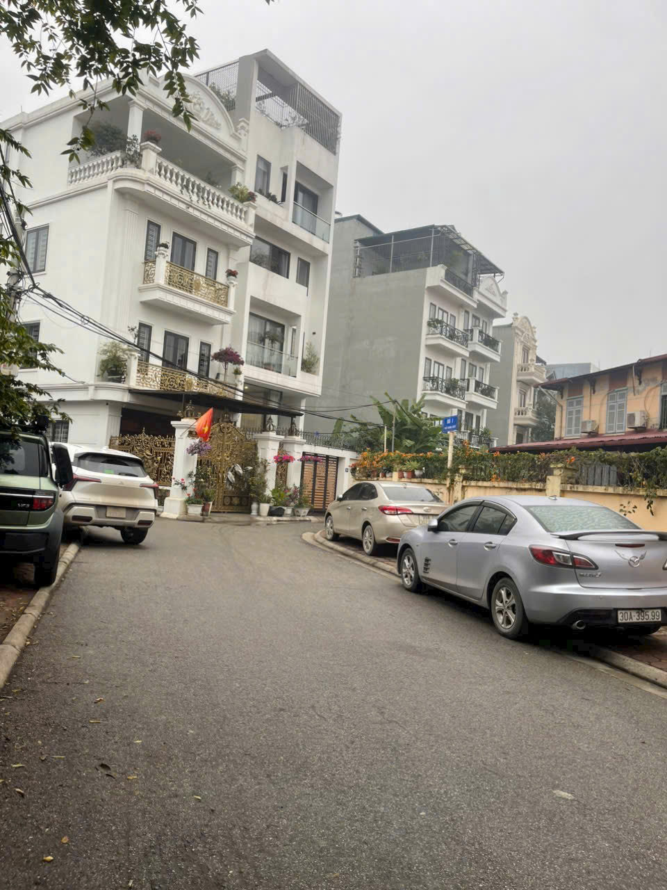 BÁN GẤP NHÀ ĐẸP - VỊ TRÍ ĐẸP PHỐ GIANG BIÊN - LONG BIÊN- Chỉ 16.8 tỷ - Ảnh chính