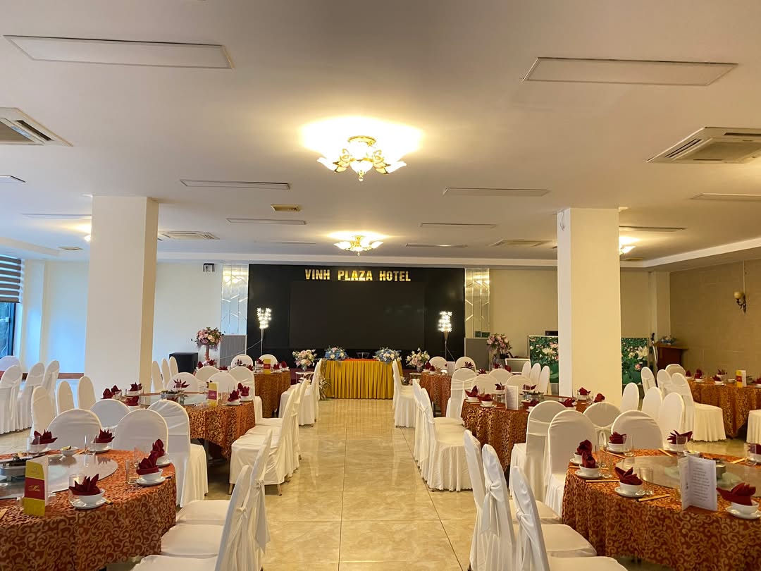 Bán Tòa Nhà Mặt Phố Mai Hắc Đế TP Vinh. Nghệ An. 3 Mặt Tiền. DT 4863m2. Giá 230 Tỷ. - Ảnh chính