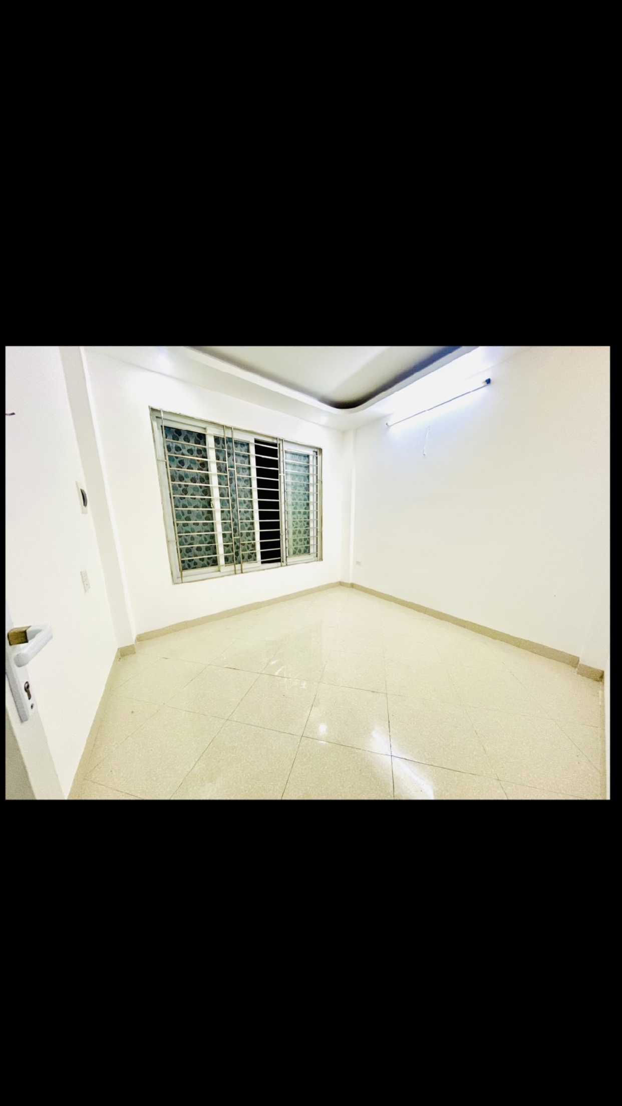 PHỐ MINH KHAI–NHÀ ĐẸP GIÁ TỐT – GẦN 7 TỶ -43 M2-SÂN RỘNG-DÒNG TIỀN 25TR/THÁNG - Ảnh 2