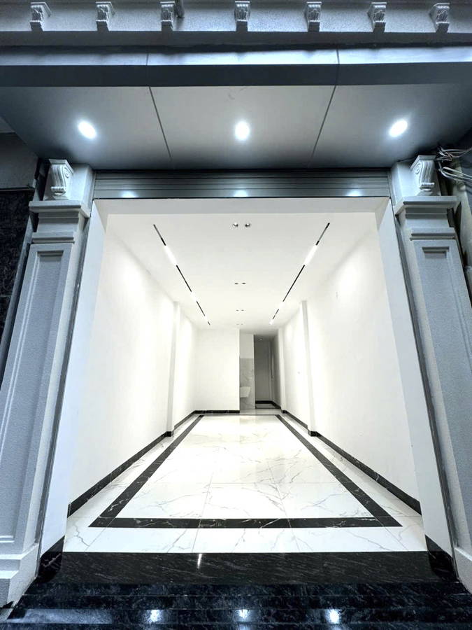 Bán Nhà Kim Giang. Thanh Trì. 6 Tầng Thang Máy. Ô Tô. DT 42m2. MT 3,5m. Giá 12,6 Tỷ. - Ảnh 2