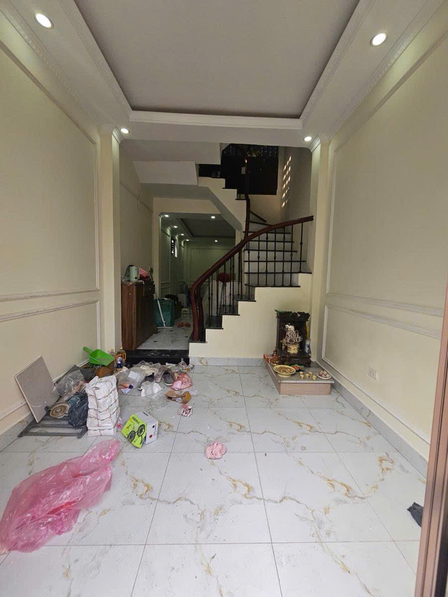 Bán nhà Quan Nhân 15m ra mặt phố - Ngõ rộng không quy hoạch 45m giá 9.5 tỷ - Ảnh chính