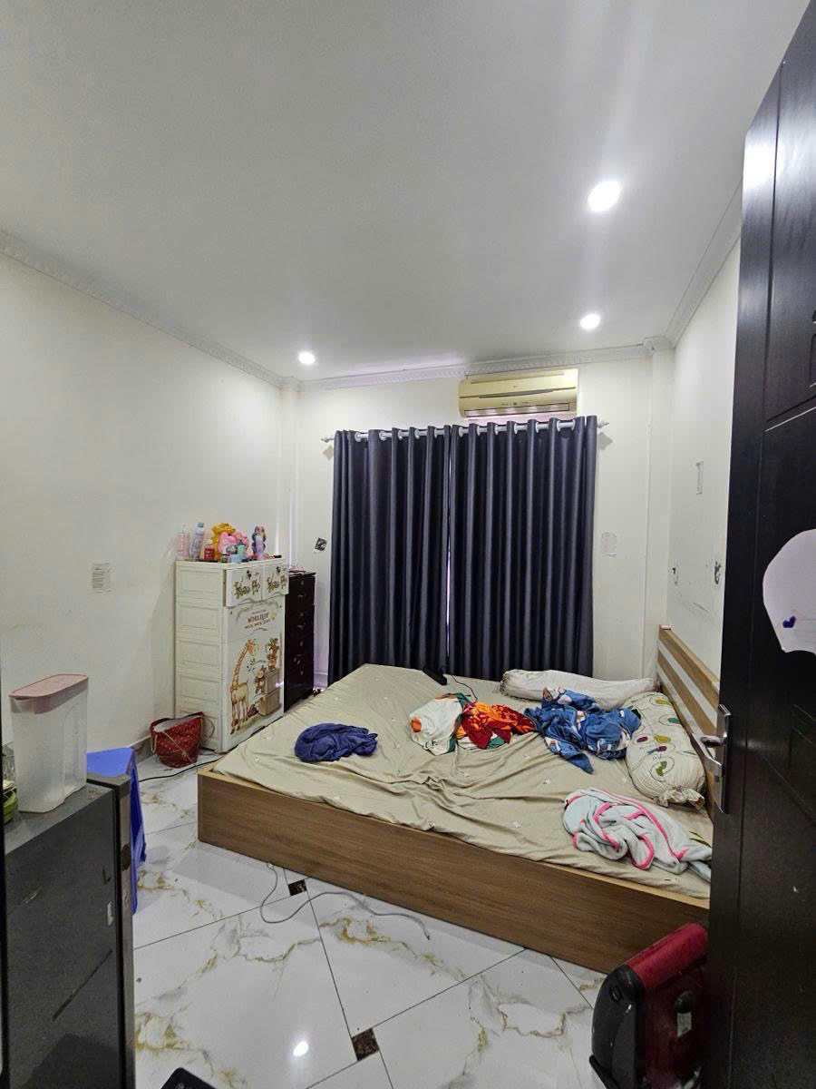 Bán nhà Quan Nhân 15m ra mặt phố - Ngõ rộng không quy hoạch 45m giá 9.5 tỷ - Ảnh 1