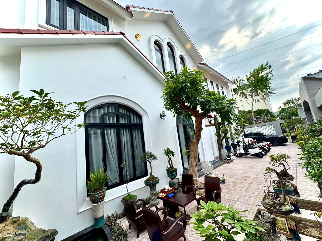 Bán đất biệt thự sân vườn 2 mặt tiền, HXH,  sẵn mặt bằng kinh doanh, linh trung thủ đức, giá chỉ 16 - Ảnh chính