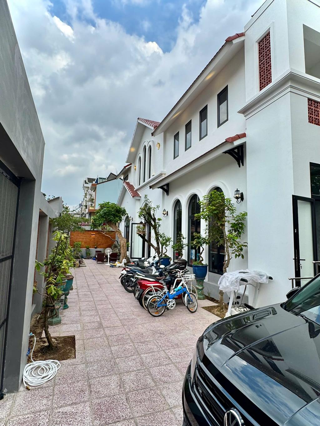 Bán đất biệt thự sân vườn 2 mặt tiền, HXH,  sẵn mặt bằng kinh doanh, linh trung thủ đức, giá chỉ 16 - Ảnh 2