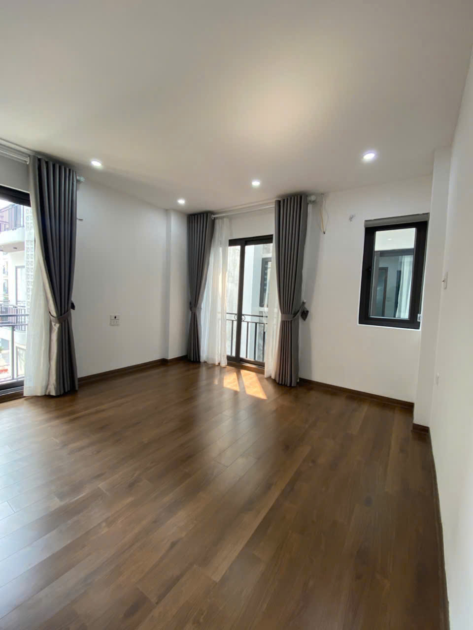 Bán nhà Ngọc Thụy, 30m2, ô tô lùi cổng 3.5m, nội thất cơ bản, giá đầu tư 6.98 tỷ - Ảnh 4