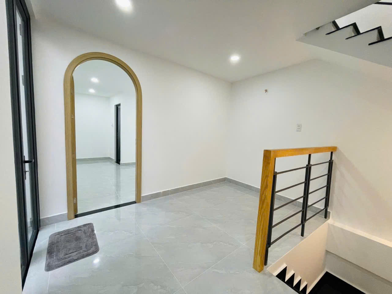 LÊN SÓNG CĂN NHÀ MỚI SIÊU DIỆN TÍCH - VẠN KIẾP - DTSD 96m2 - SÁT MẶT TIỀN - GIÁP RANH PHỐ ẨM THỰC - Ảnh 2
